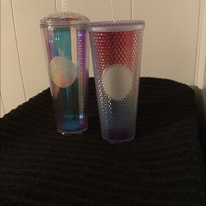 Set Starbucks tumblers